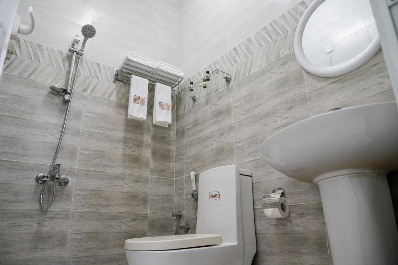 Arkan Al Barzah Hotel Apartment Szúr Kültér fotó