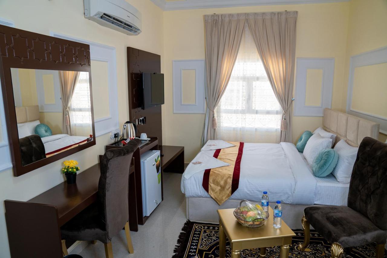 Arkan Al Barzah Hotel Apartment Szúr Kültér fotó