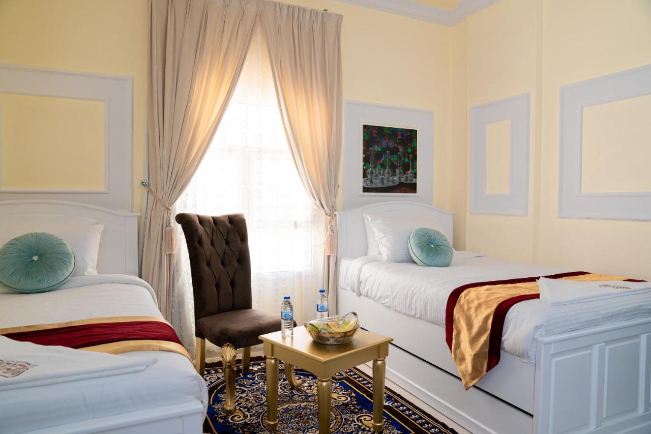 Arkan Al Barzah Hotel Apartment Szúr Kültér fotó
